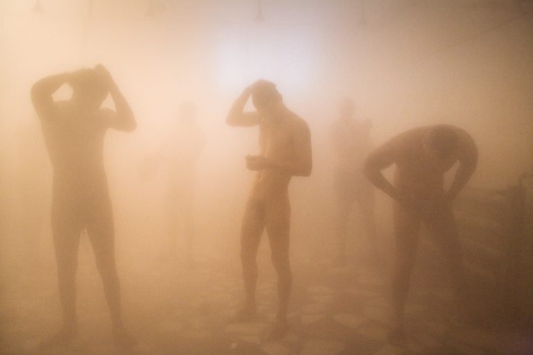 foto ”Bumbata”, copyright Cosmin Bumbuț